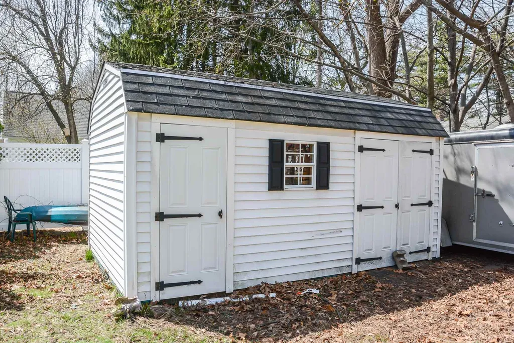 10 Sargent Avenue Nashua NH 03064
