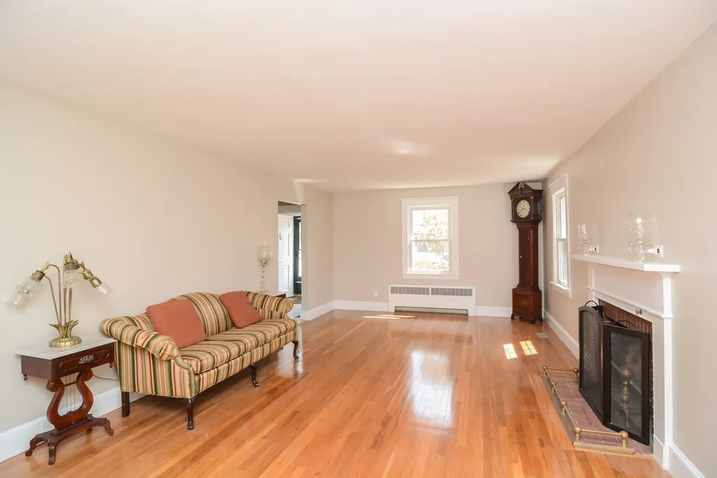 10 Sargent Avenue Nashua NH 03064