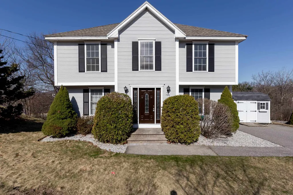 724 Wellington Hill Road Manchester NH 03104