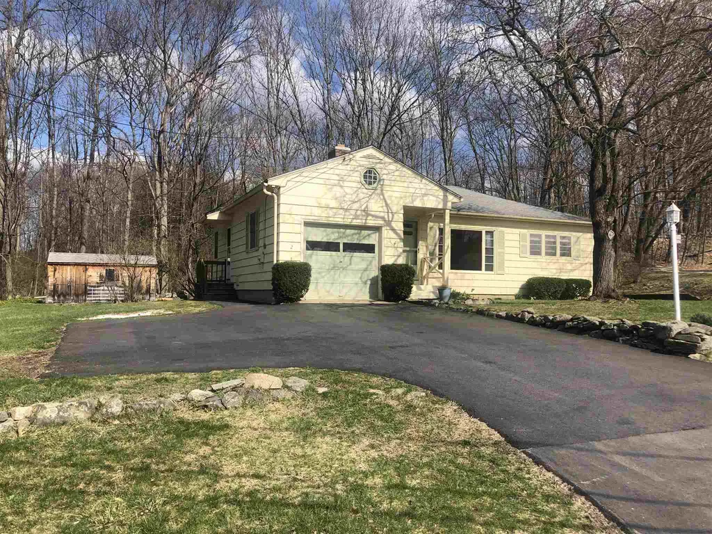 2 Glassford Lane Durham NH 03824