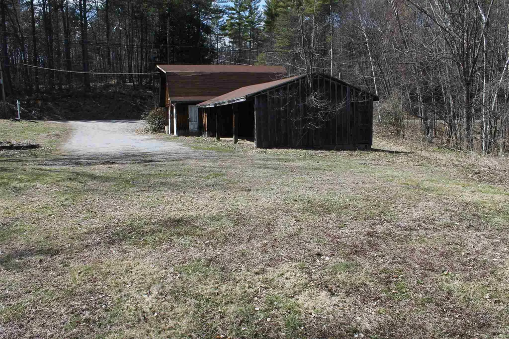 80 Weare Road New Boston NH 03070