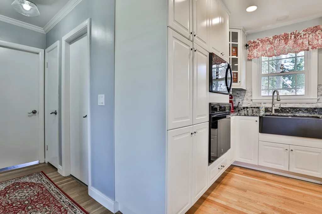 255 Paquette Avenue Manchester NH 03104
