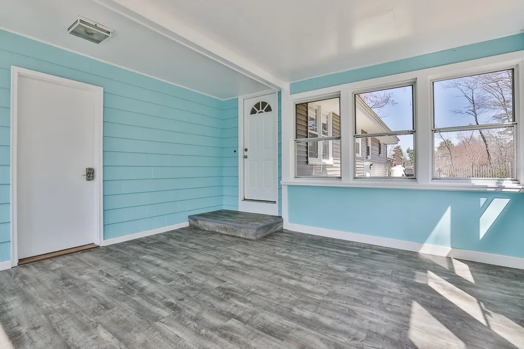 255 Paquette Avenue Manchester NH 03104