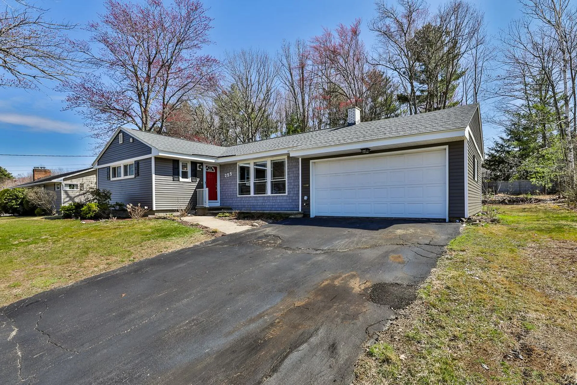 255 Paquette Avenue Manchester NH 03104