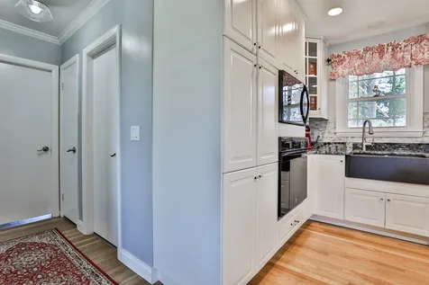 255 Paquette Avenue Manchester NH 03104