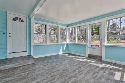 255 Paquette Avenue Manchester NH 03104
