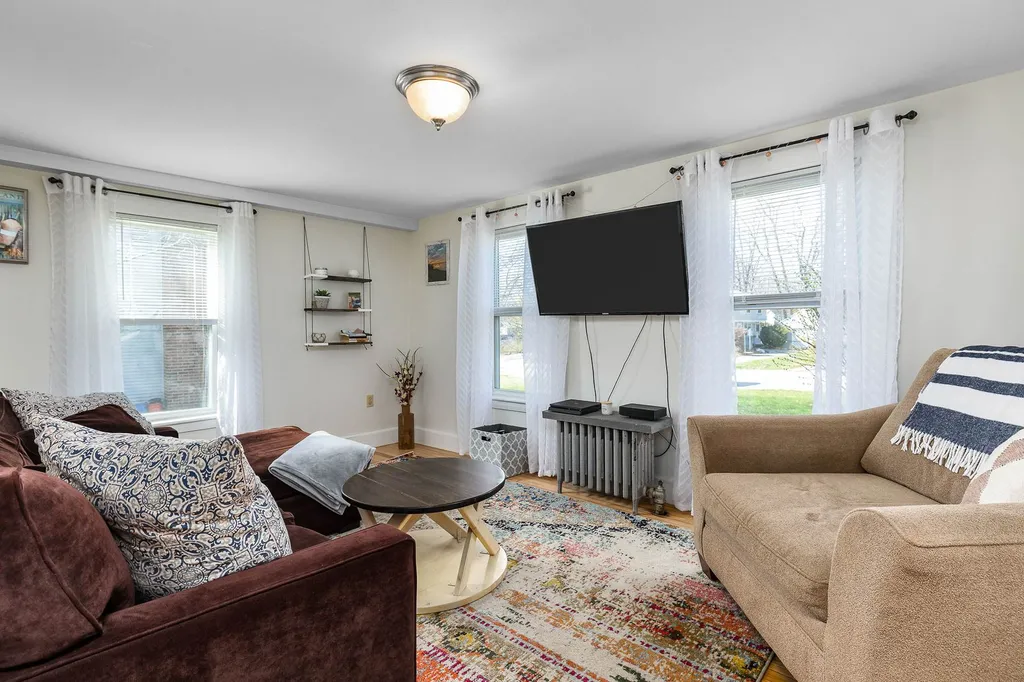 13 Mckinley Street Exeter NH 03833