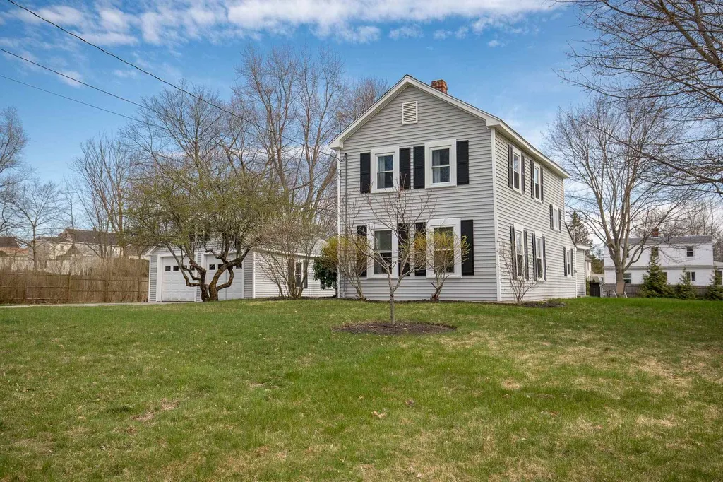 13 Mckinley Street Exeter NH 03833