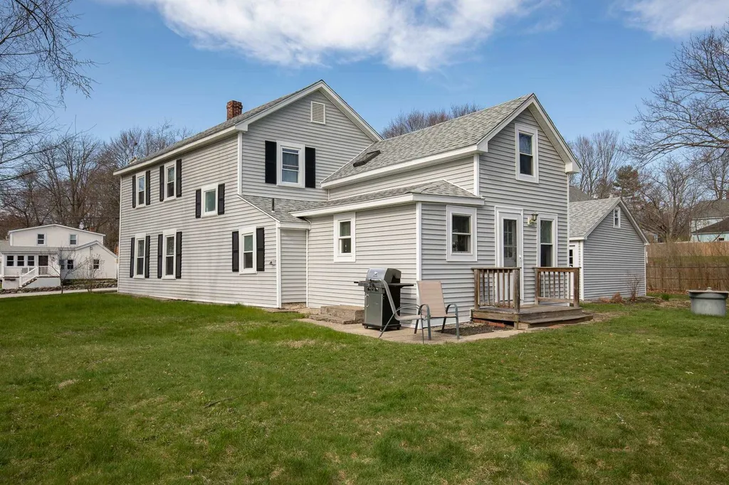 13 Mckinley Street Exeter NH 03833