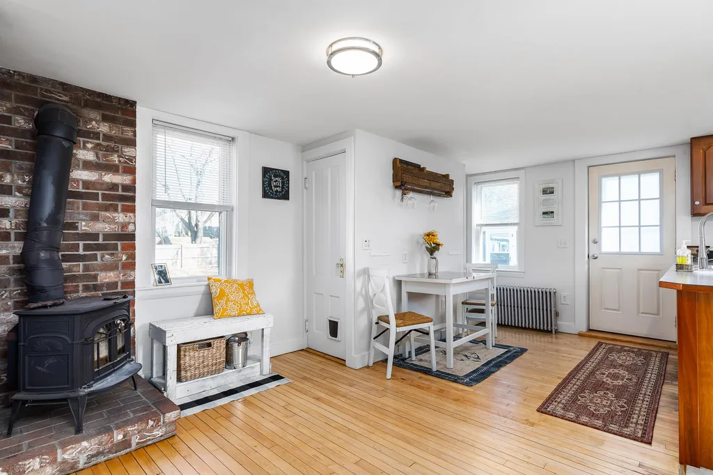 13 Mckinley Street Exeter NH 03833