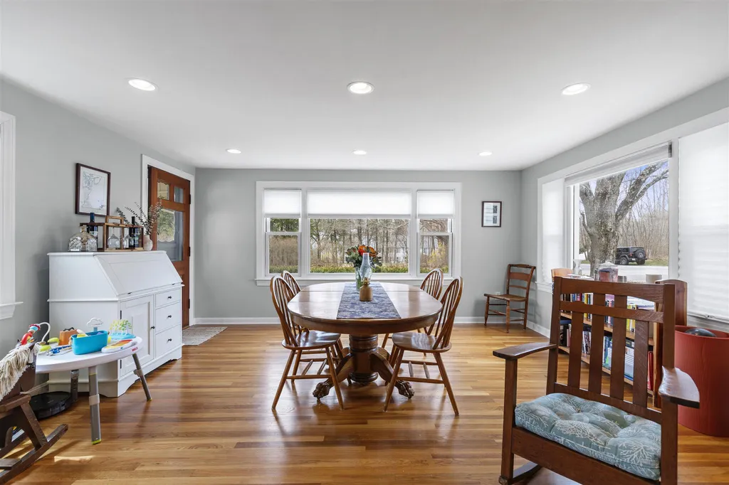 132 Rogers Road Kittery ME 03904