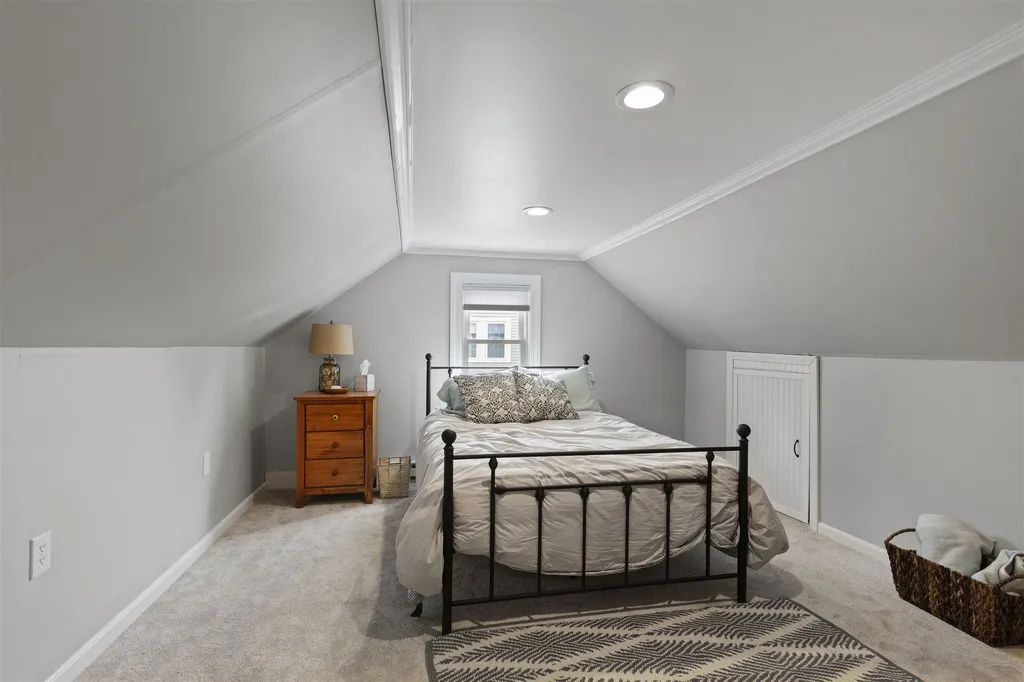 132 Rogers Road Kittery ME 03904