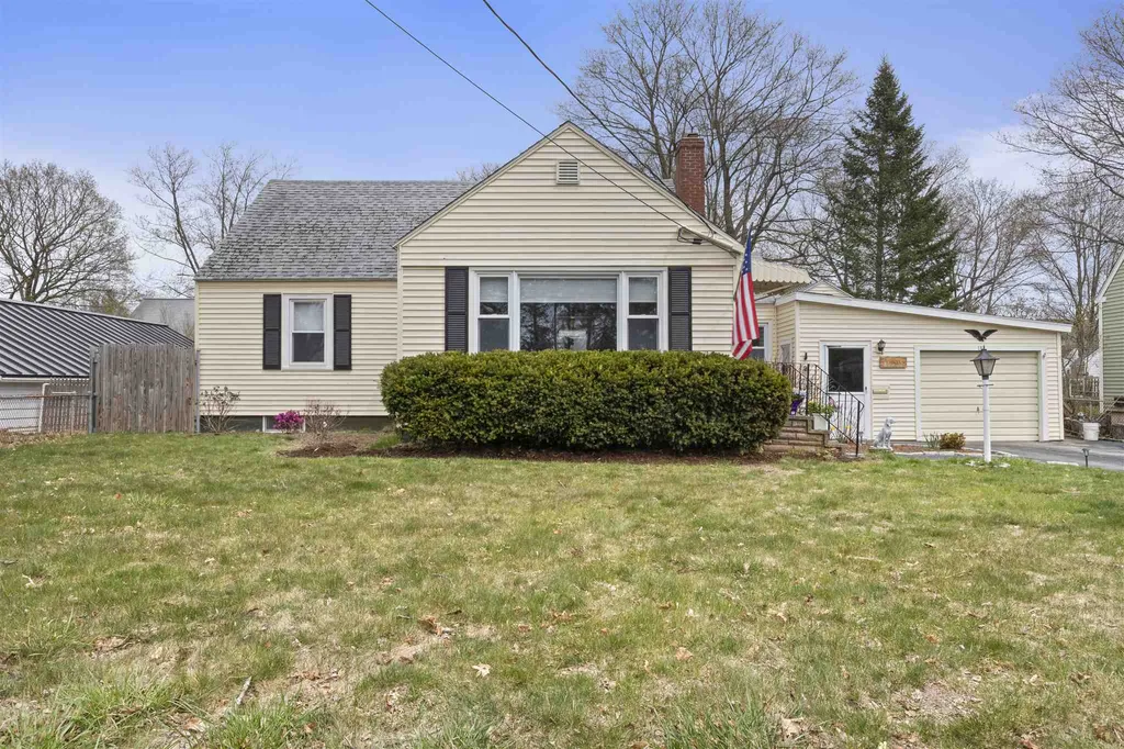 132 Rogers Road Kittery ME 03904
