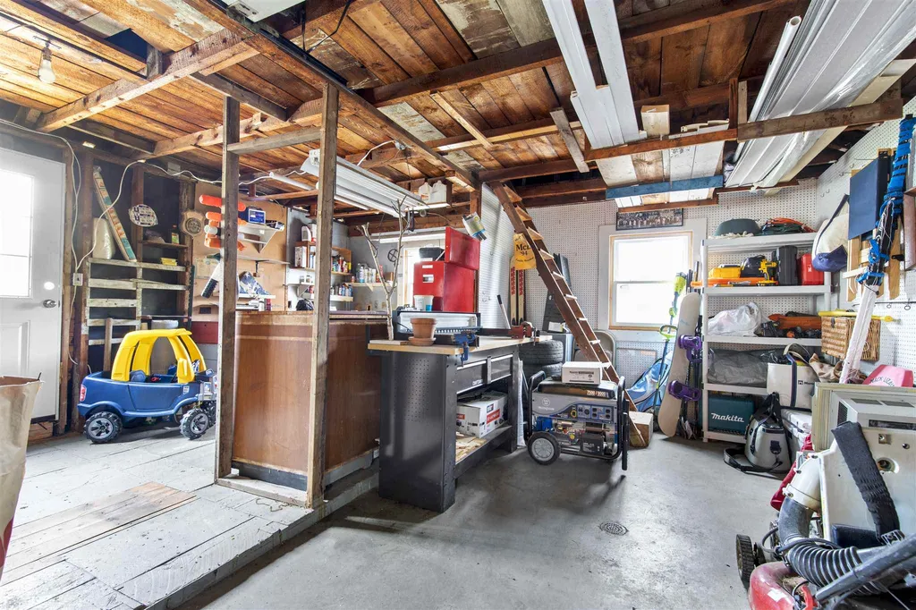 132 Rogers Road Kittery ME 03904