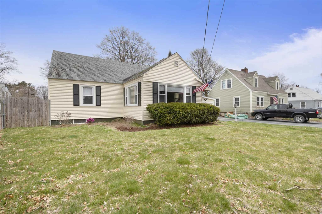 132 Rogers Road Kittery ME 03904