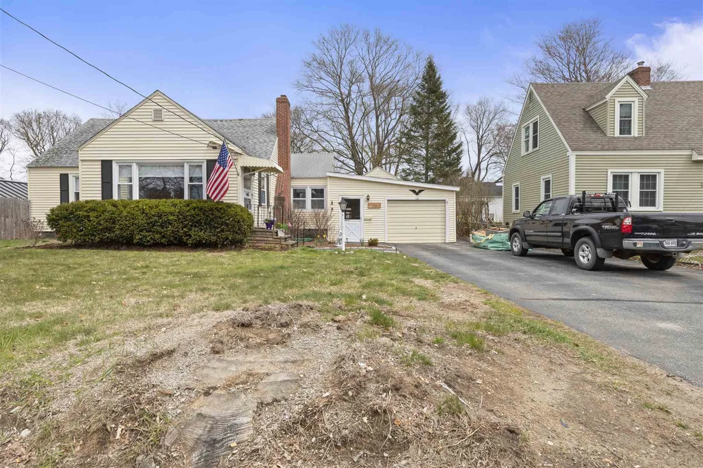 132 Rogers Road Kittery ME 03904