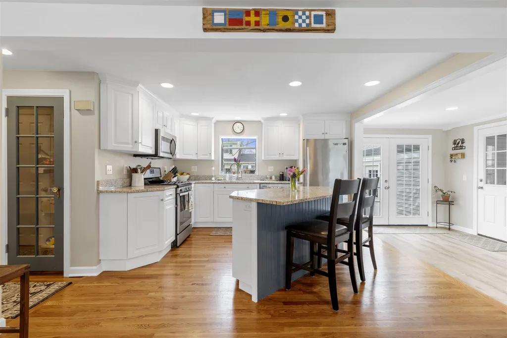 132 Rogers Road Kittery ME 03904