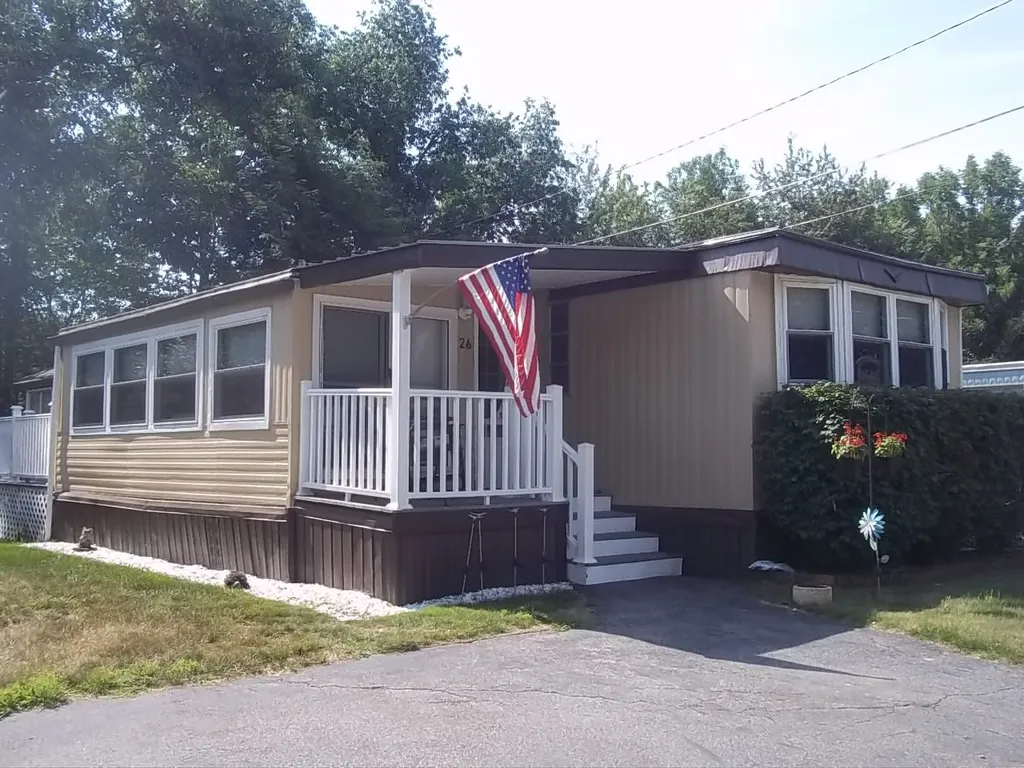 26 Oak Hill Drive Hampstead NH 03841
