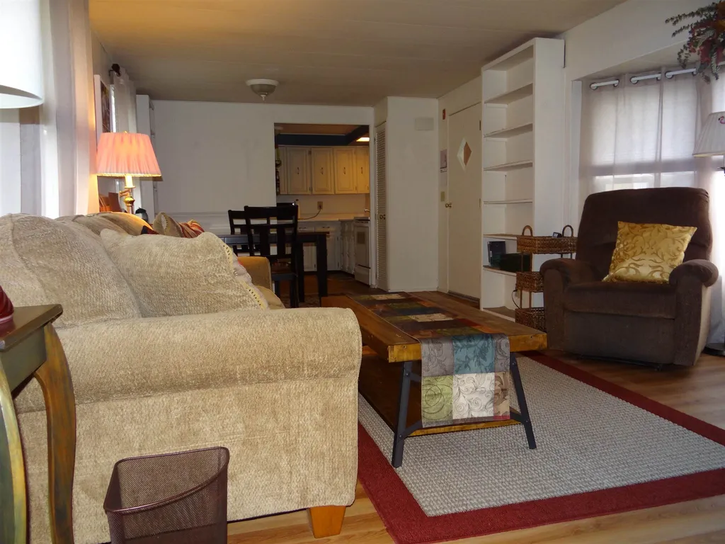 26 Oak Hill Drive Hampstead NH 03841