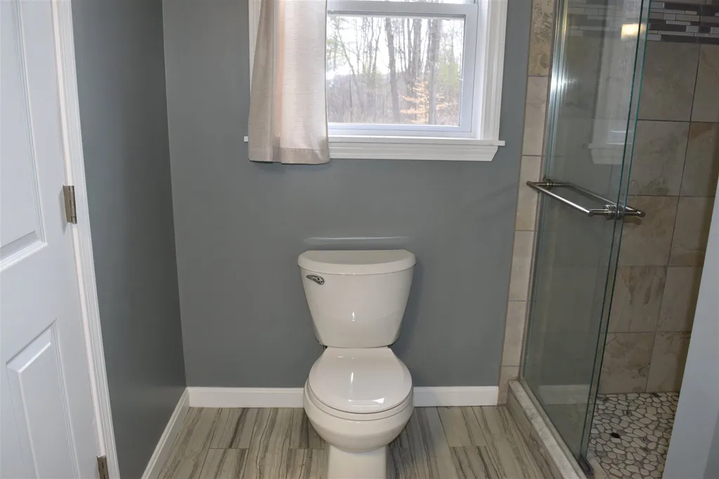 46 Woodrow Avenue Franklin NH 03235