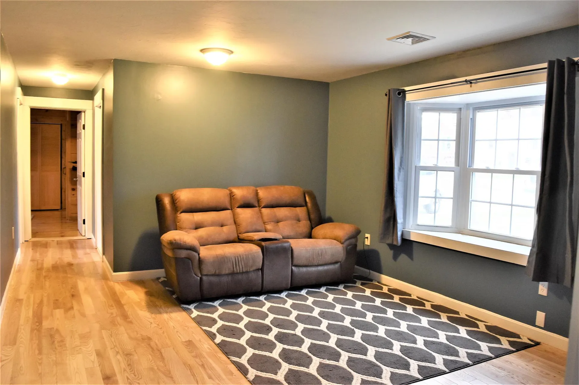 46 Woodrow Avenue Franklin NH 03235