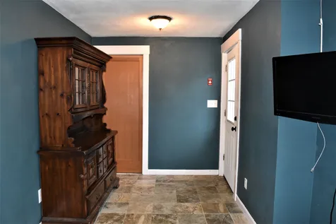46 Woodrow Avenue Franklin NH 03235