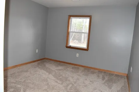 46 Woodrow Avenue Franklin NH 03235