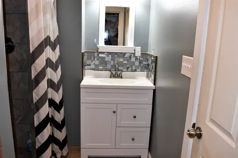 46 Woodrow Avenue Franklin NH 03235