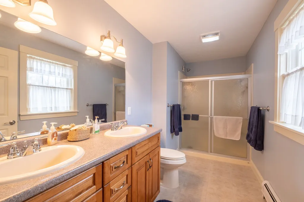 104 Chamberlain Road Alton NH 03809