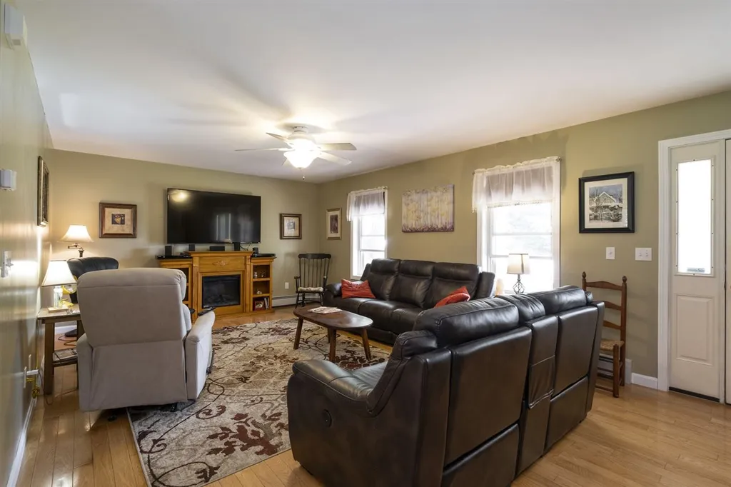 14 Carol Drive Tilton NH 03276