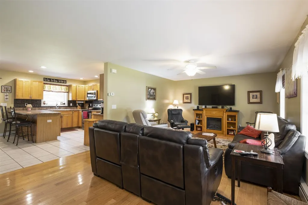 14 Carol Drive Tilton NH 03276