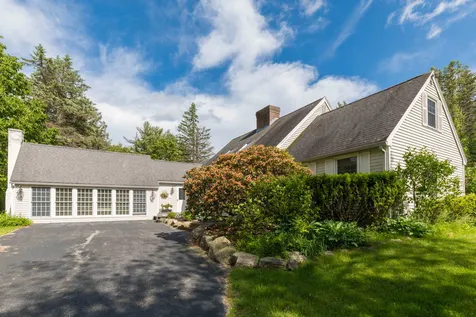 2 Spruce Meadow Drive North Hampton NH 03862