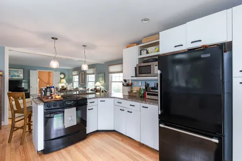 2 Spruce Meadow Drive North Hampton NH 03862