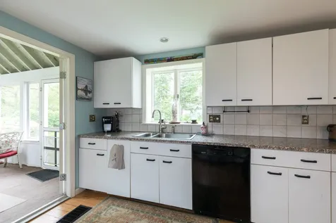 2 Spruce Meadow Drive North Hampton NH 03862