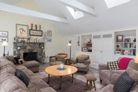 2 Spruce Meadow Drive North Hampton NH 03862