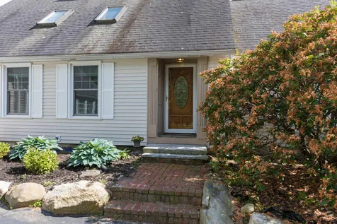 2 Spruce Meadow Drive North Hampton NH 03862