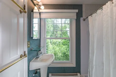 2 Spruce Meadow Drive North Hampton NH 03862