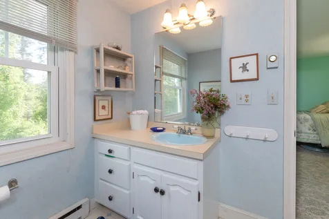 2 Spruce Meadow Drive North Hampton NH 03862