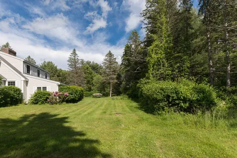 2 Spruce Meadow Drive North Hampton NH 03862