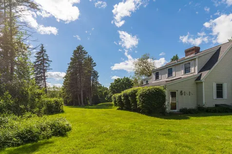 2 Spruce Meadow Drive North Hampton NH 03862