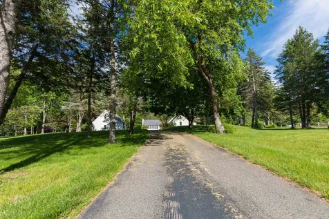 2 Spruce Meadow Drive North Hampton NH 03862