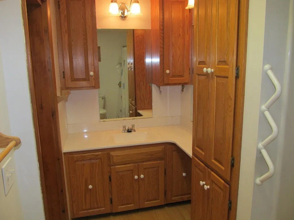 24 Henry Street Claremont NH 03743