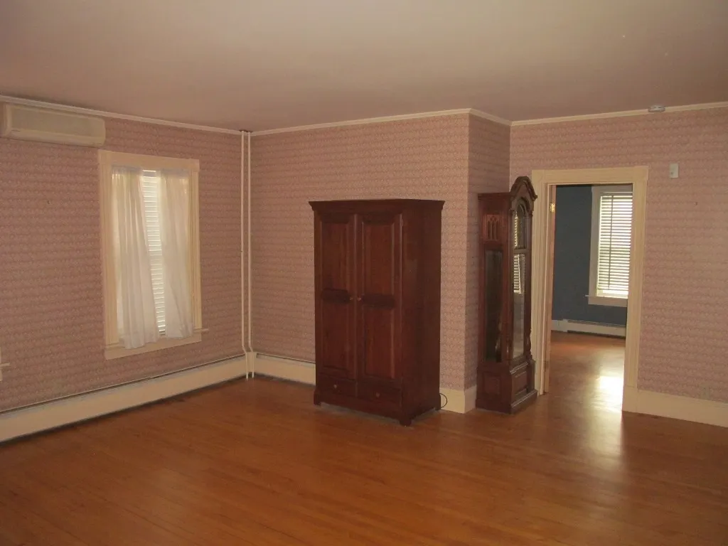 24 Henry Street Claremont NH 03743