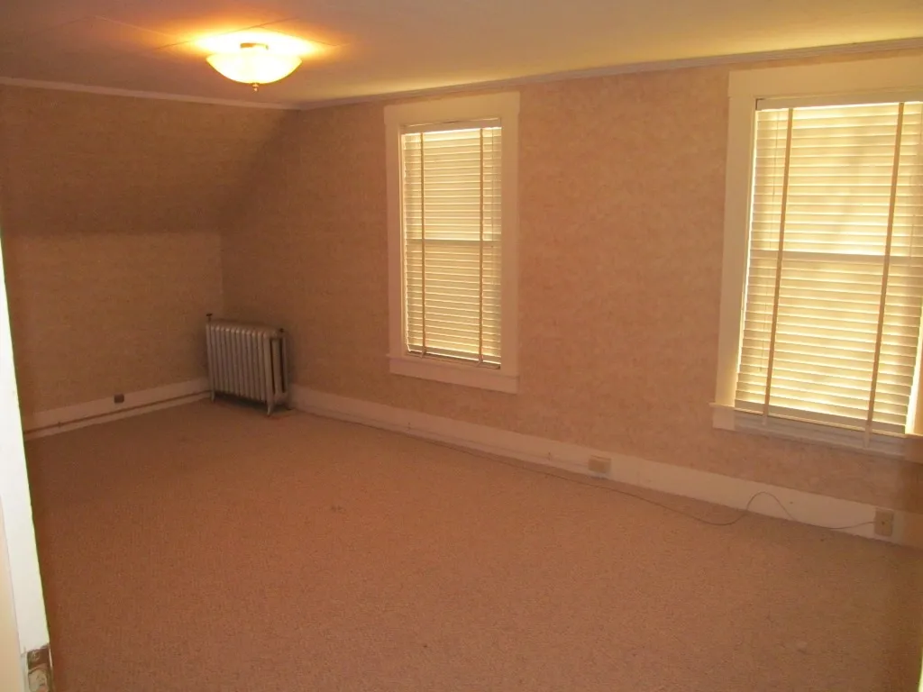 24 Henry Street Claremont NH 03743