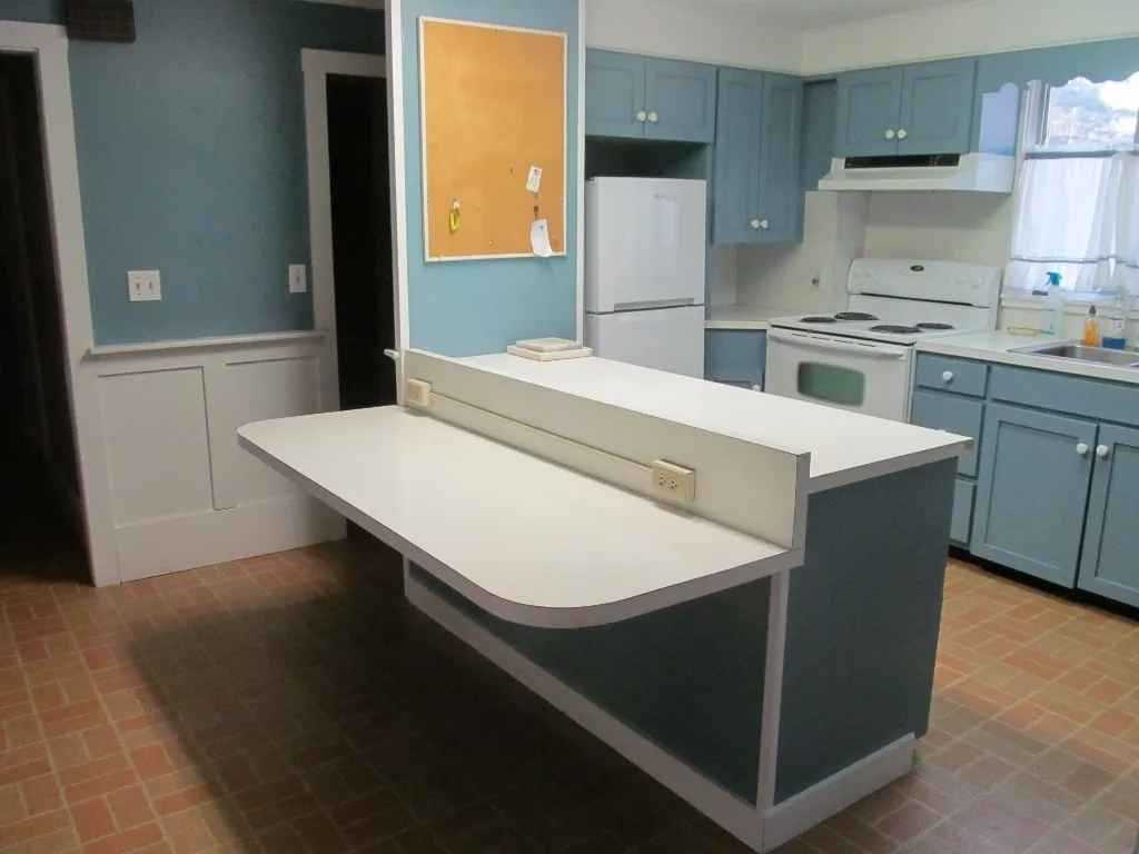 24 Henry Street Claremont NH 03743