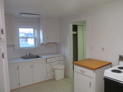 24 Henry Street Claremont NH 03743
