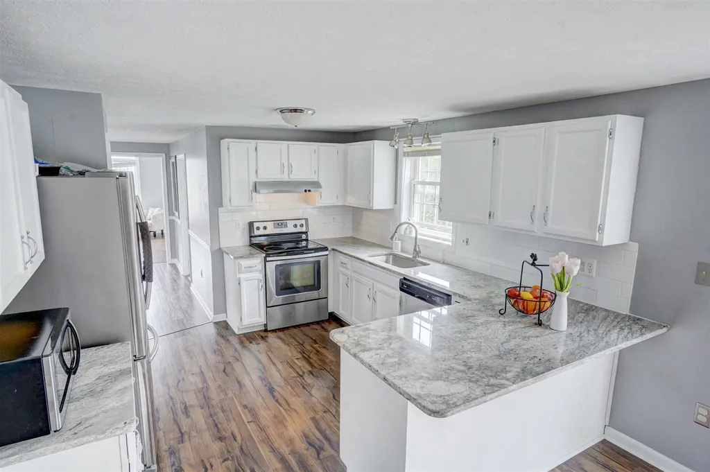 560 Megan Drive Manchester NH 03109