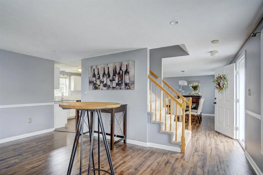 560 Megan Drive Manchester NH 03109