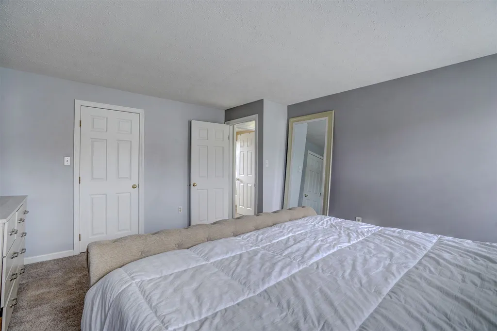 560 Megan Drive Manchester NH 03109