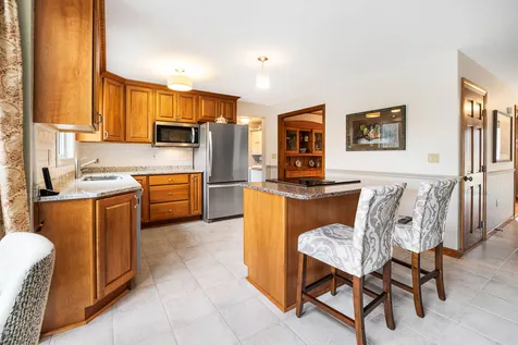 6 Twin Oaks Drive Mont Vernon NH 03057